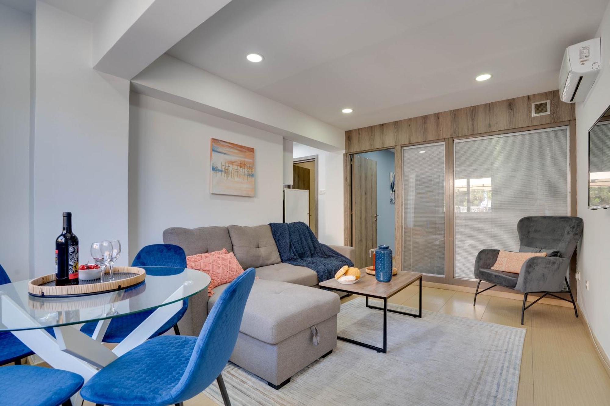 Atlantis Apartments 50M From Makenzy Seafront Ларнака Экстерьер фото